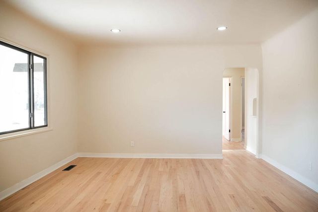 3017 Frontier Avenue NE, Albuquerque, NM 87106