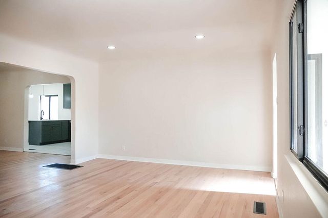 3017 Frontier Avenue NE, Albuquerque, NM 87106