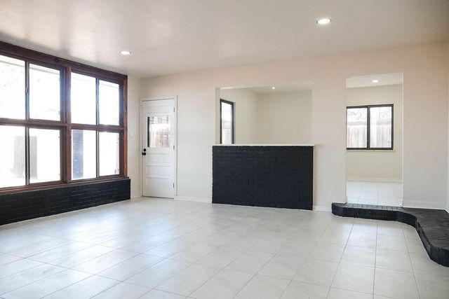 3017 Frontier Avenue NE, Albuquerque, NM 87106