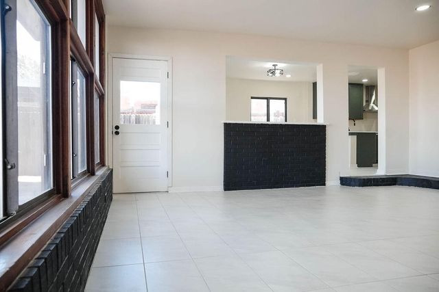 3017 Frontier Avenue NE, Albuquerque, NM 87106