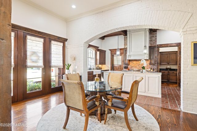 100 Candlewood Drive, Lafayette, LA 70508