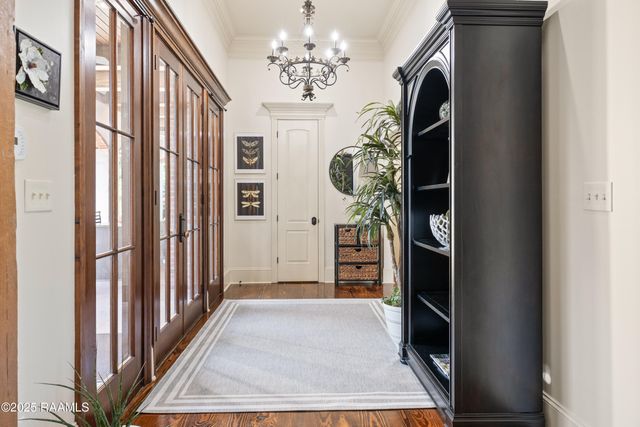 100 Candlewood Drive, Lafayette, LA 70508