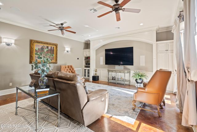 100 Candlewood Drive, Lafayette, LA 70508