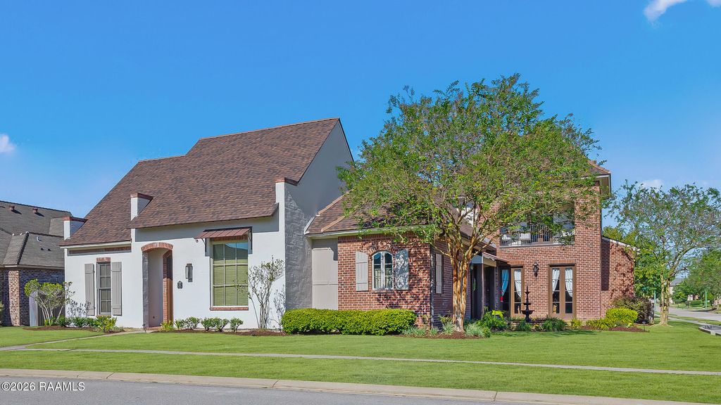 100 Candlewood Drive, Lafayette, LA 70508