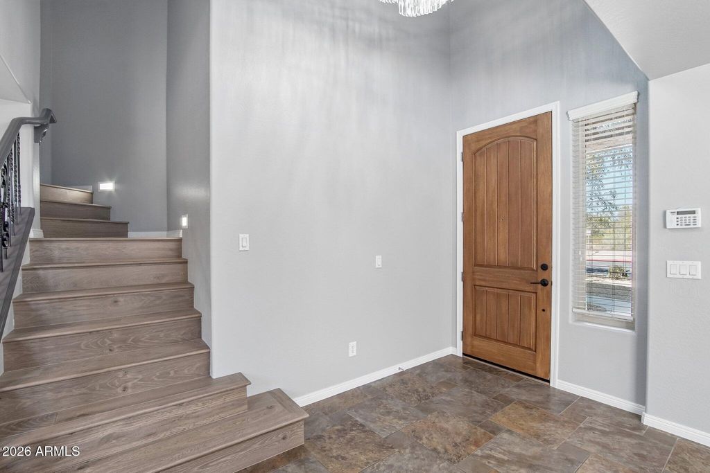 3866 E CAT BALUE Drive, Phoenix, AZ 85050 — photo 5