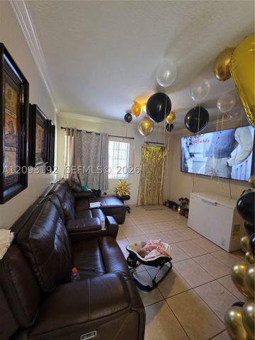 7251 NW 174th Ter 102, Hialeah, FL 33015