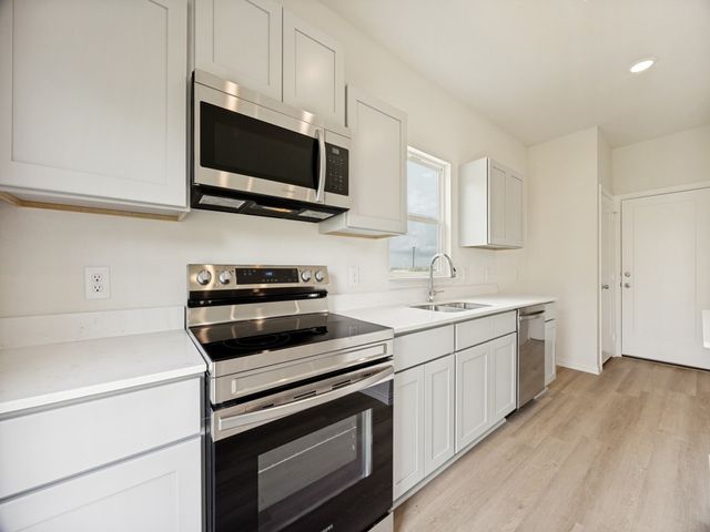 936 S Holly Avenue, Sherman, TX 75092