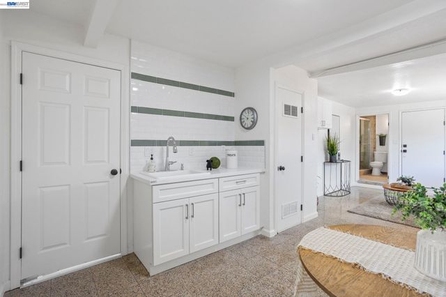 15 INLET DRIVE, Bay Point, CA 94565