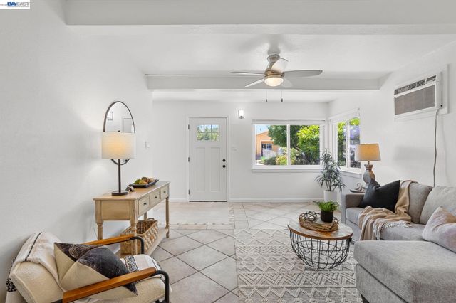 15 INLET DRIVE, Bay Point, CA 94565