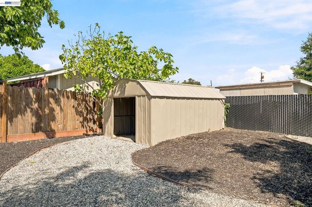 15 INLET DRIVE, Bay Point, CA 94565