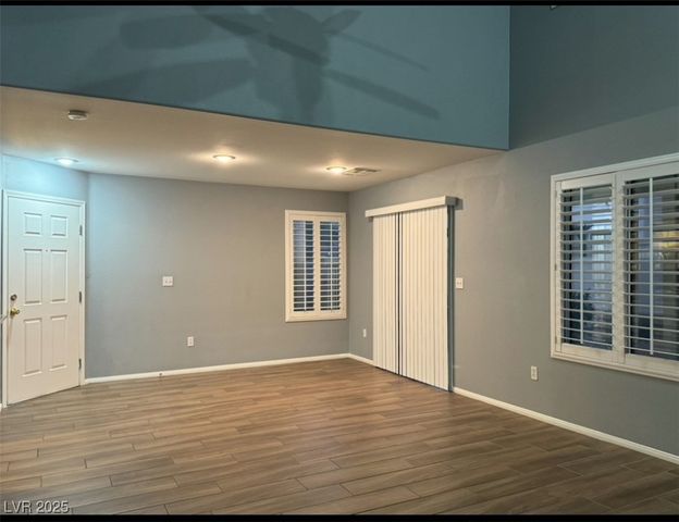 5643 Dawn Falls Street, Las Vegas, NV 89148