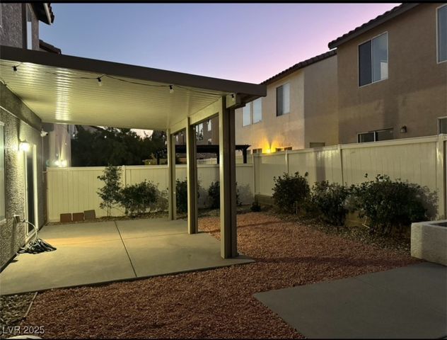 5643 Dawn Falls Street, Las Vegas, NV 89148