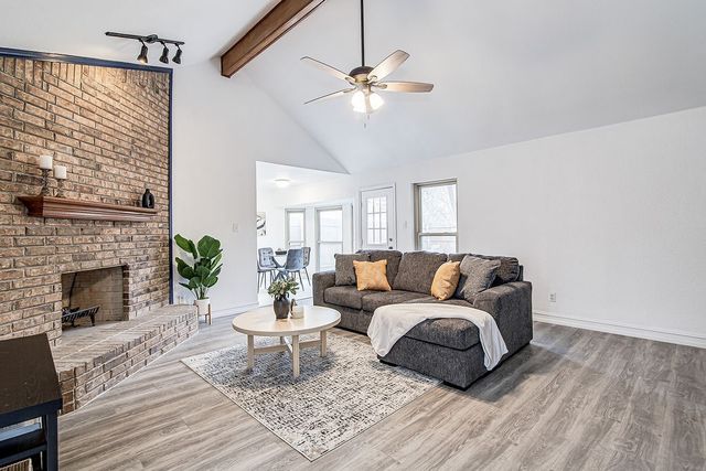 4825 Barberry Drive, Fort Worth, TX 76133