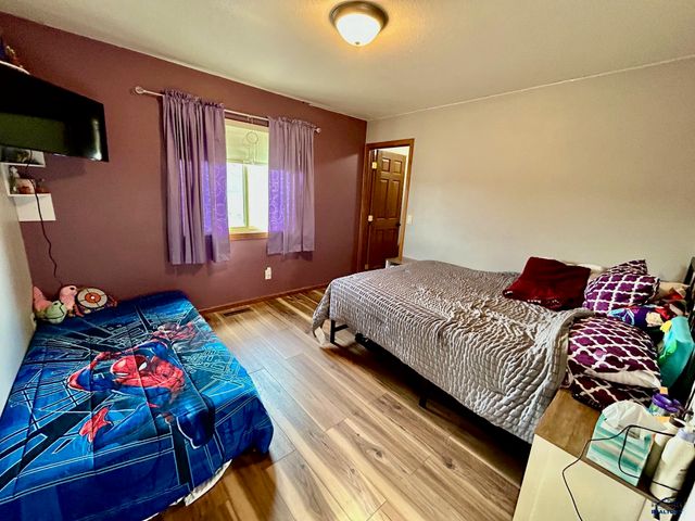 10175 LARAMIE LN, Summerset, SD 57718