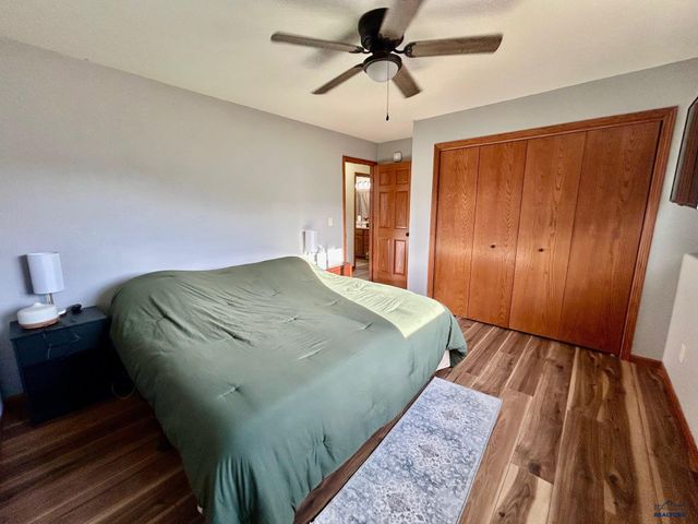 10175 LARAMIE LN, Summerset, SD 57718