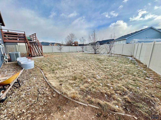 10175 LARAMIE LN, Summerset, SD 57718