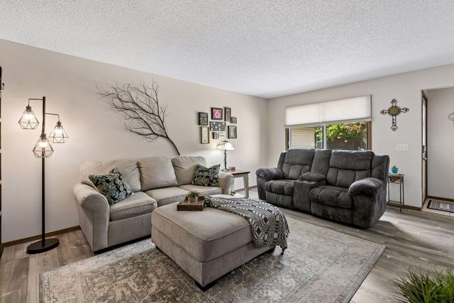 8730 134th Street W, Apple Valley, MN 55124