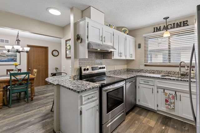 8730 134th Street W, Apple Valley, MN 55124