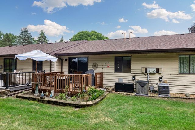 8730 134th Street W, Apple Valley, MN 55124