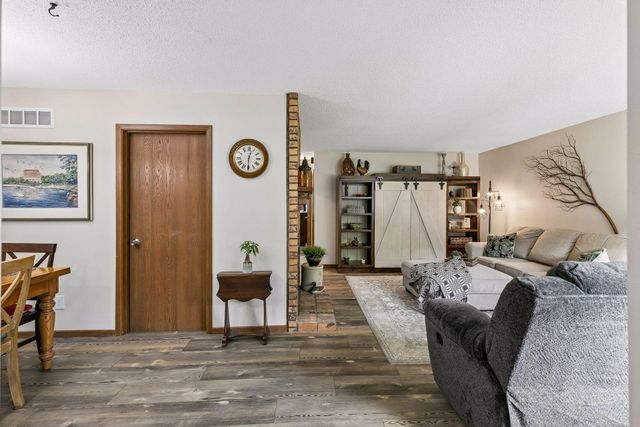 8730 134th Street W, Apple Valley, MN 55124