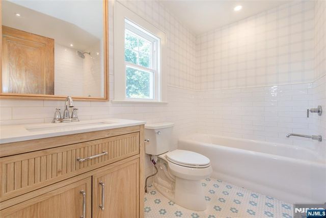 115 Overlook Terrace, Bloomfield, NJ 07003