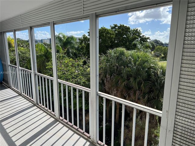 4800 Hillcrest Ln 408, Hollywood, FL 33021