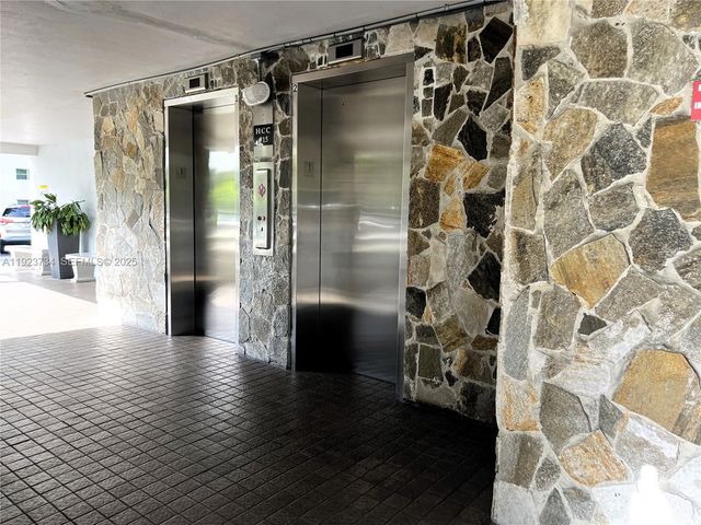 4800 Hillcrest Ln 408, Hollywood, FL 33021