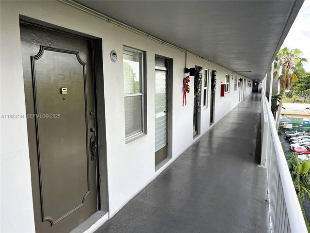 4800 Hillcrest Ln 408, Hollywood, FL 33021