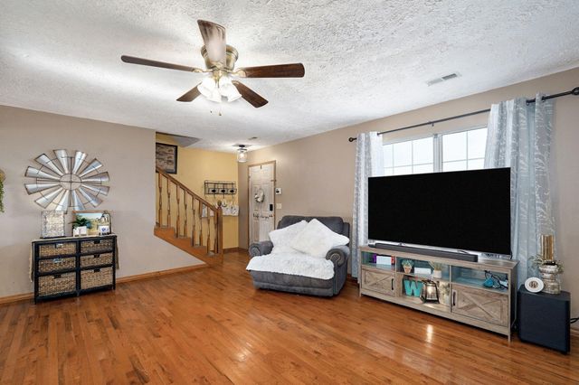 5361 South Aaron Avenue, Springfield, MO 65810