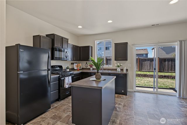 19206 18th Ave Court E, Spanaway, WA 98387