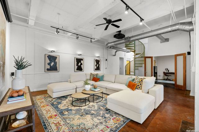 1339 S Flores St Ste 202, San Antonio, TX 78204