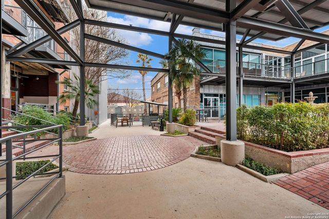 1339 S Flores St Ste 202, San Antonio, TX 78204