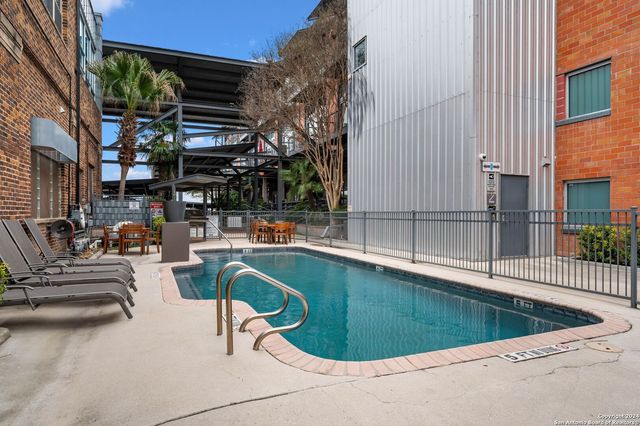 1339 S Flores St Ste 202, San Antonio, TX 78204