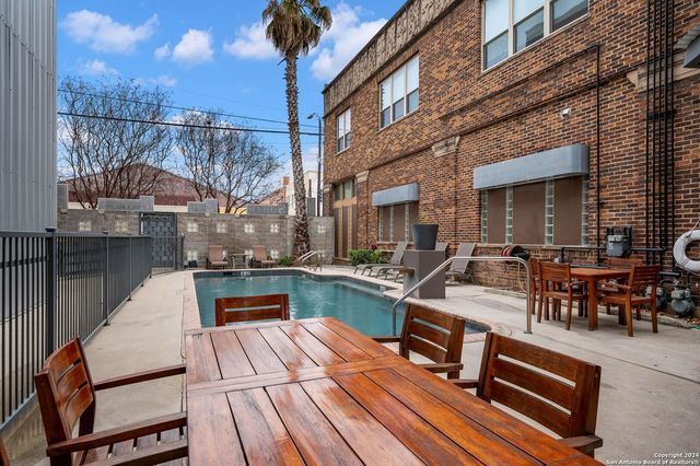 1339 S Flores St Ste 202, San Antonio, TX 78204