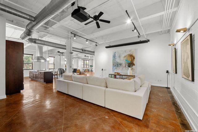 1339 S Flores St Ste 202, San Antonio, TX 78204
