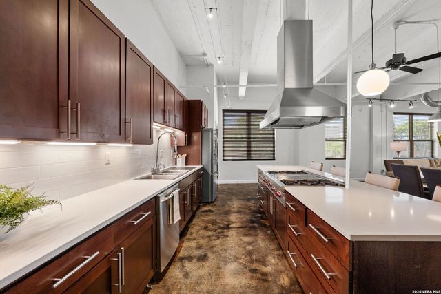 1339 S Flores St Ste 202, San Antonio, TX 78204
