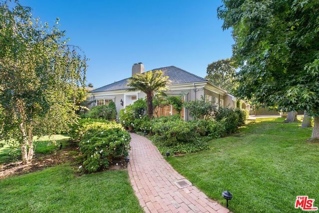 201 S Bristol Avenue, Los Angeles, CA 90049