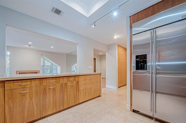 316 Litchfield Lane, Houston, TX 77024