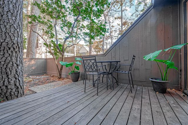 316 Litchfield Lane, Houston, TX 77024