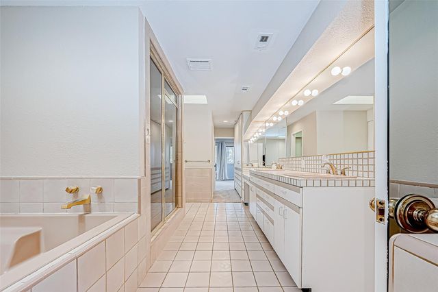 316 Litchfield Lane, Houston, TX 77024