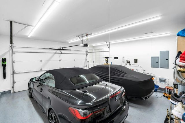 304 Aerie Court, Manhasset, NY 11030