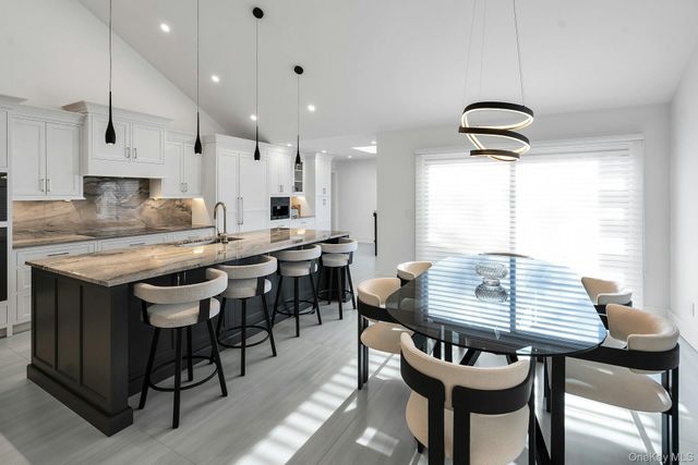 304 Aerie Court, Manhasset, NY 11030