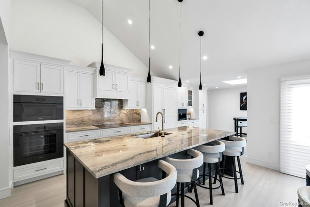 304 Aerie Court, Manhasset, NY 11030