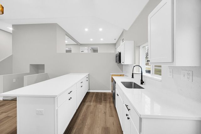 901 E 850 S, Hamlet, IN 46532