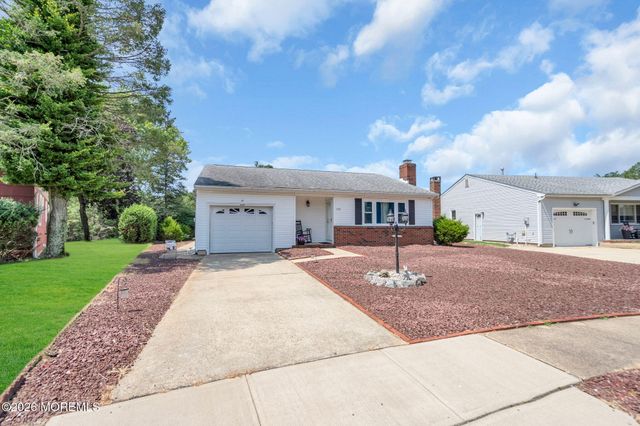 115 Langley Court, Toms River, NJ 08757