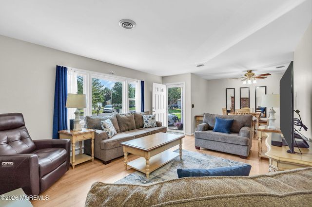 115 Langley Court, Toms River, NJ 08757