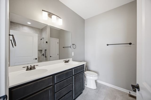 2420 3rd Avenue SE, Altoona, IA 50009