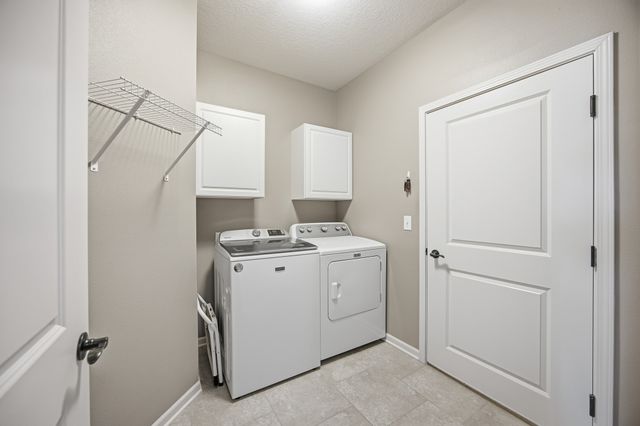 2420 3rd Avenue SE, Altoona, IA 50009