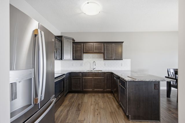 2420 3rd Avenue SE, Altoona, IA 50009