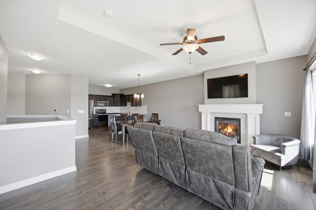 2420 3rd Avenue SE, Altoona, IA 50009
